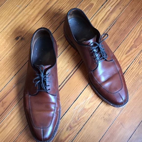 CLOSET CLEAR OUT Allen Edmonds Brown Dress Shoes - Picture 3 of 9